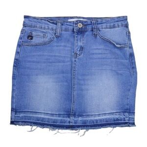 KanCan Distressed Raw Hem Stretchy Denim‎ Mini Skirt, Size 3/25 FLAW